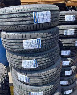 195/65R15 Maxtrek Set Of 4 New Tires