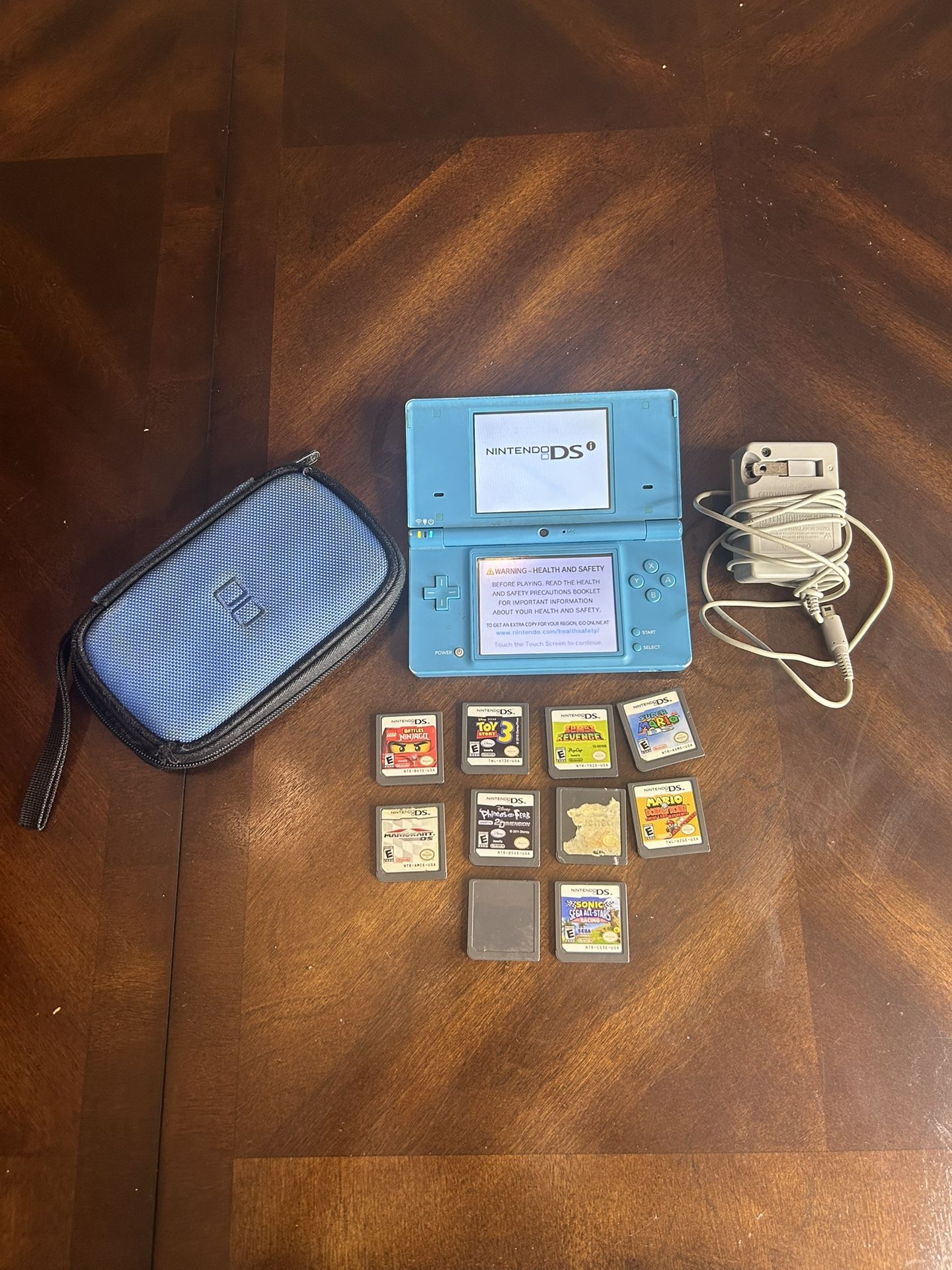 Nintendo Dsi Baby Blue With Case , Charger And Games.