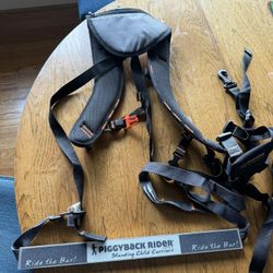 Piggyback Rider - Child Toddler Carrier - Barely Used 
