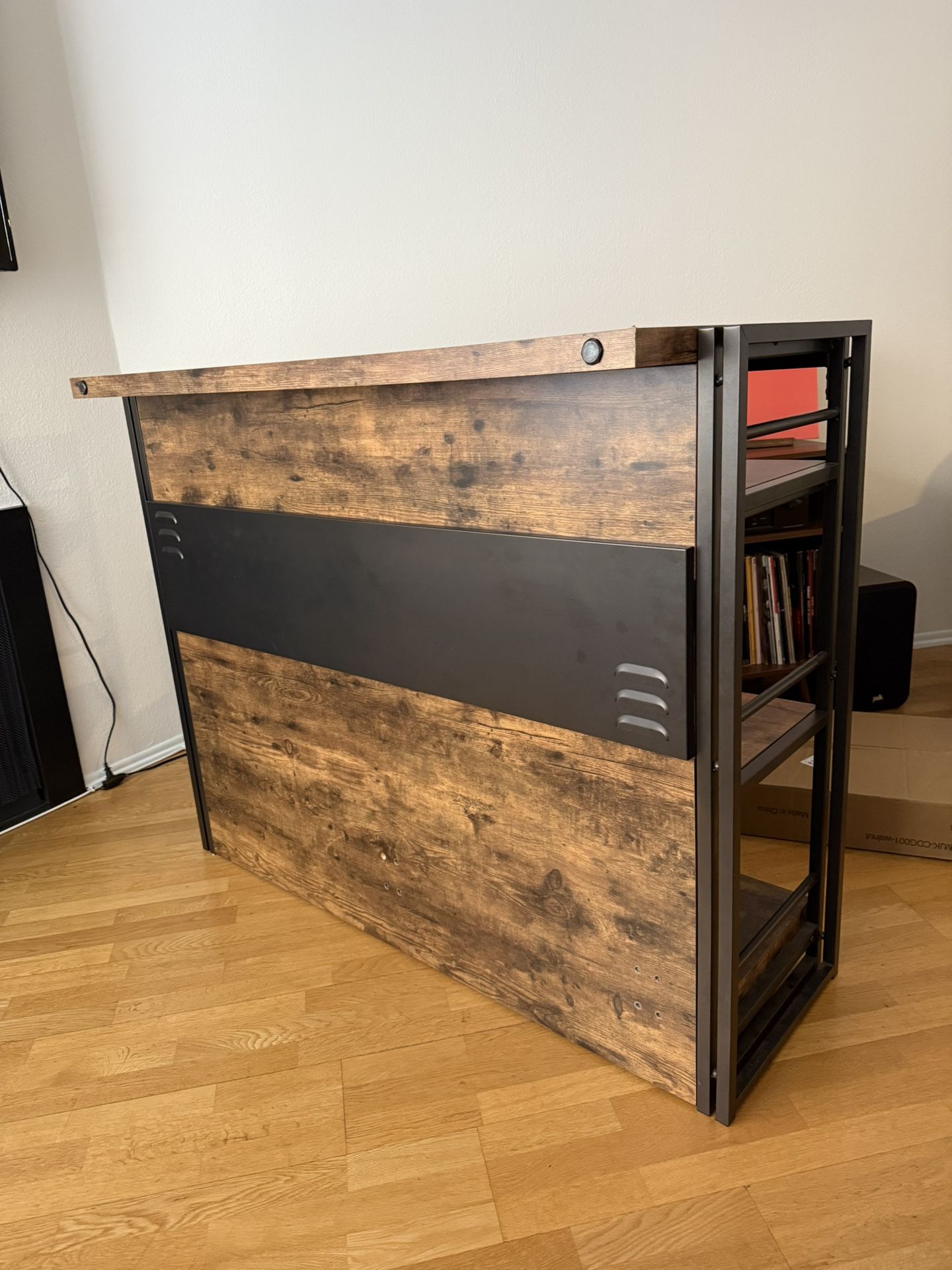 Bar Cabinet / Shelf