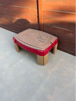 Free Kids Sandbox and Toys