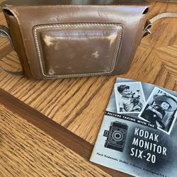 Kodak Monitor Six-20 De Luxe Field Case