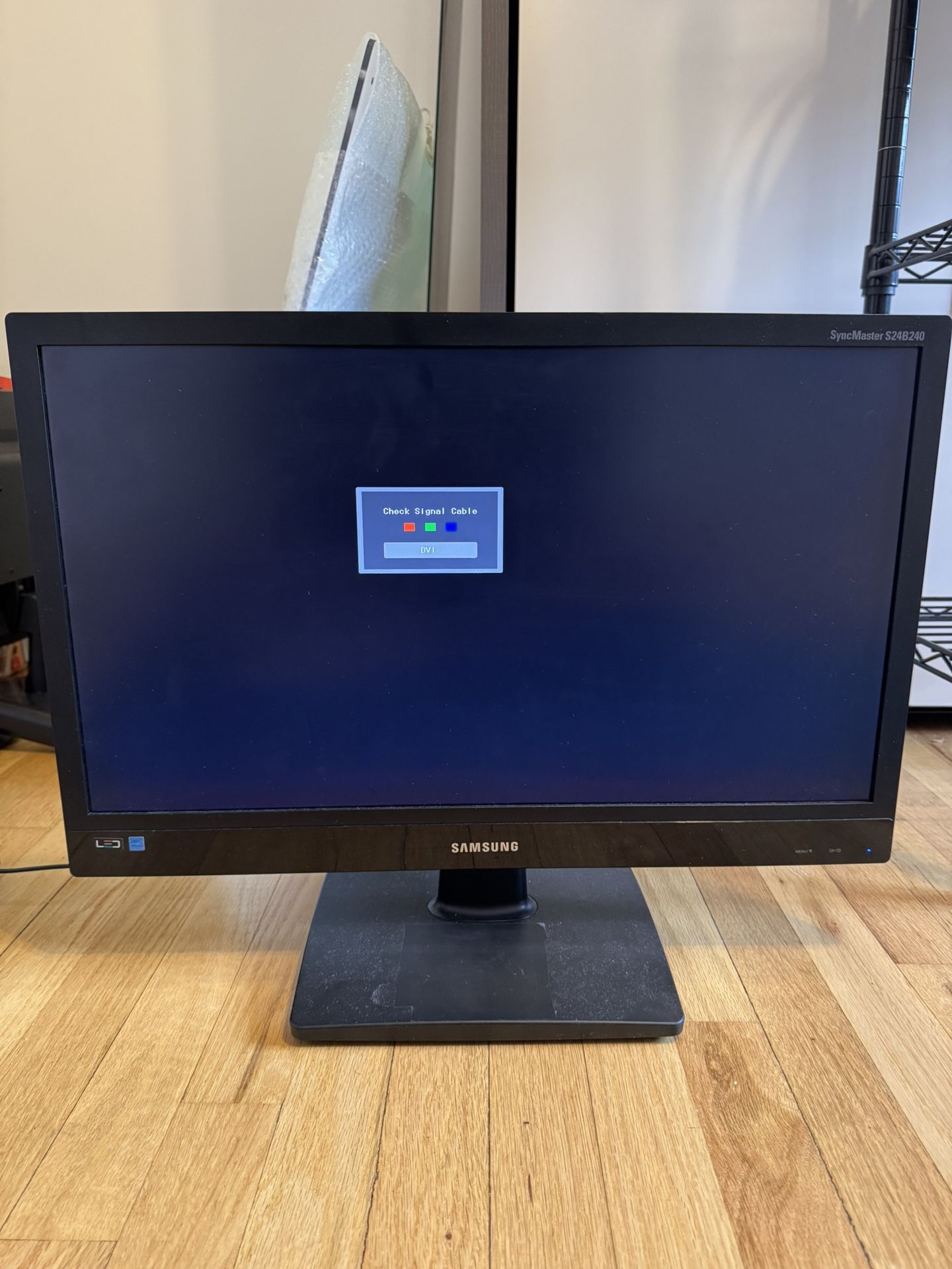 Samsung 24” Monitor