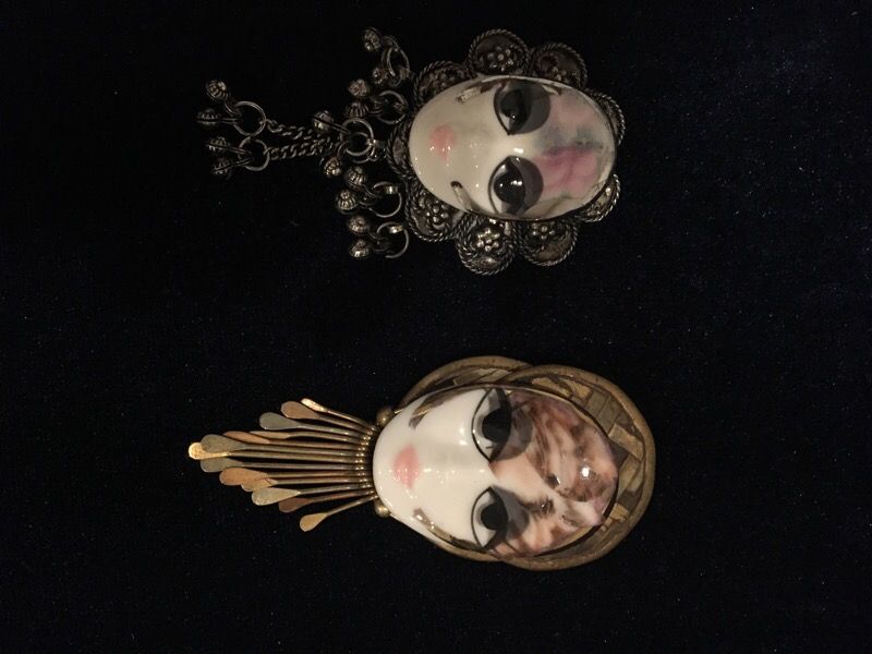 Porcelain face brooch