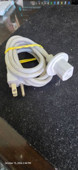 Apple desktop  power cable