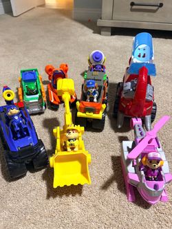 PAW Patrol Vehicle and Figure Lot