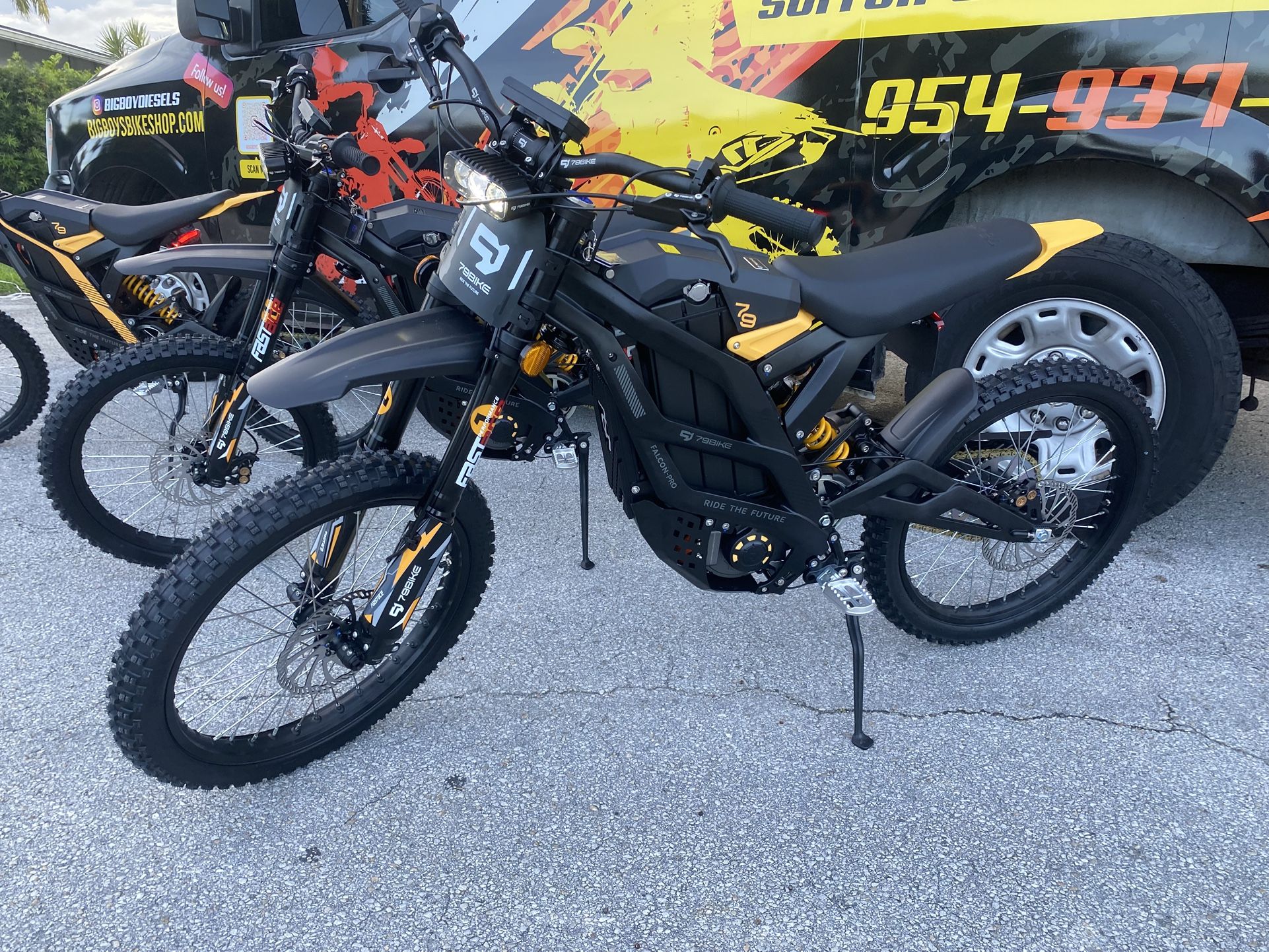 2025 New Falcon Pro 72volt 10000 Wat 56mph Electric Dirt Bike
