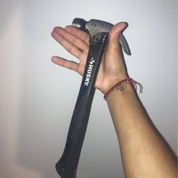 16 Oz Husky Hammer 