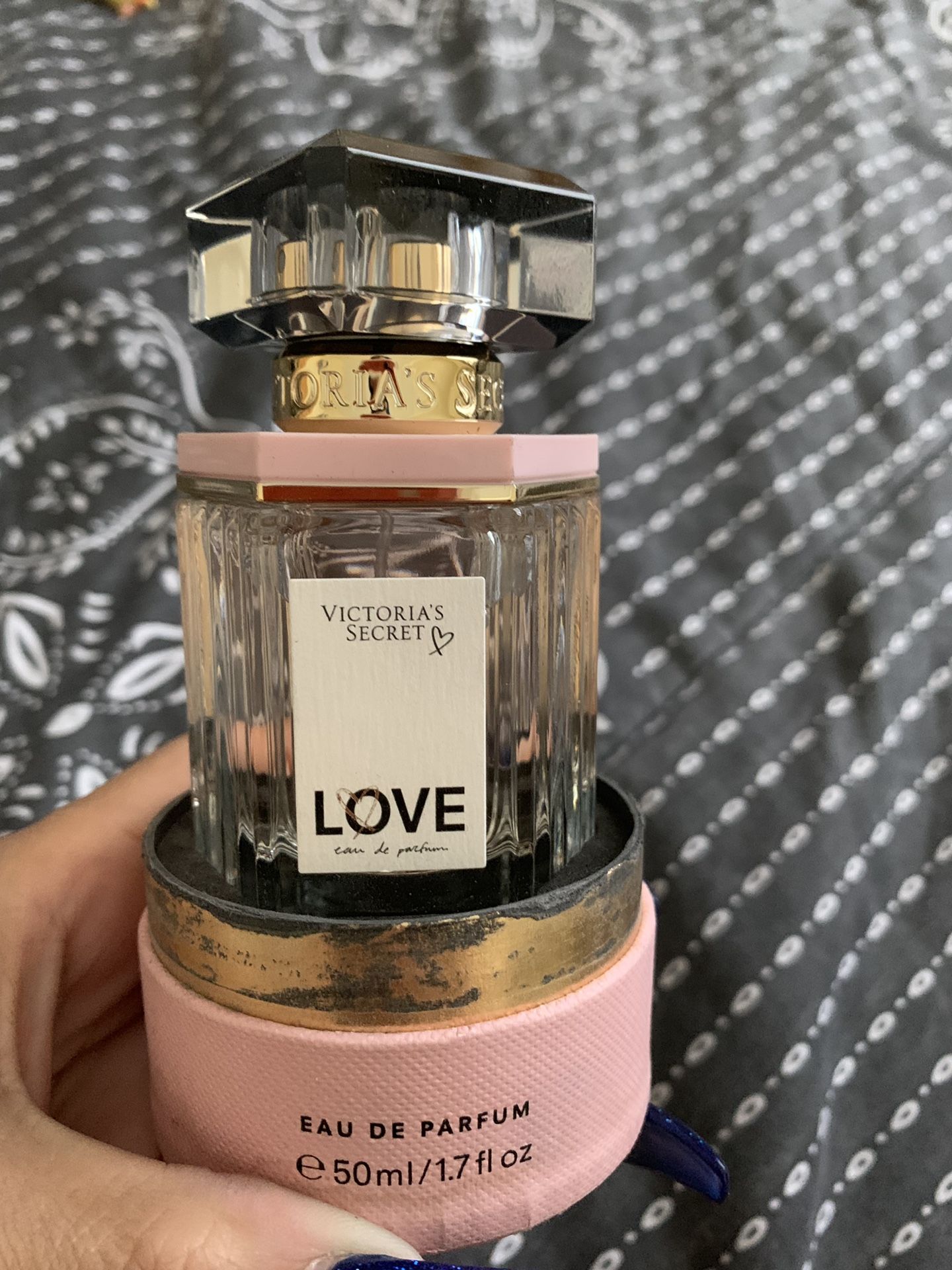 Victoria secret love perfume