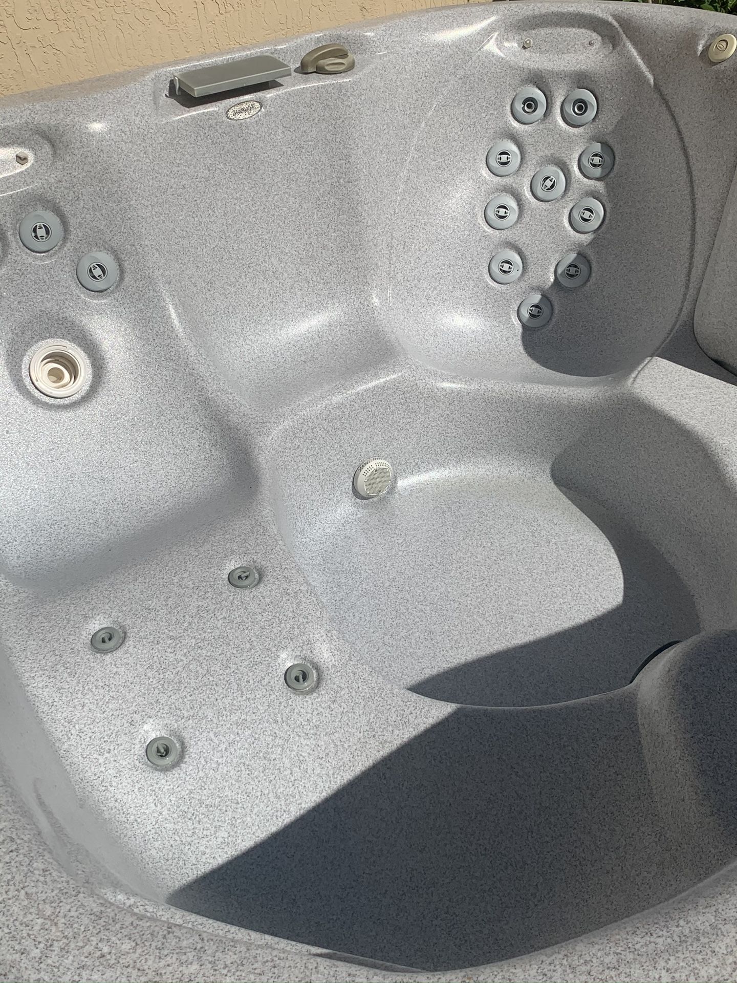 Jacuzzi Brand Hot Tub. for Sale in Fort Lauderdale, FL OfferUp