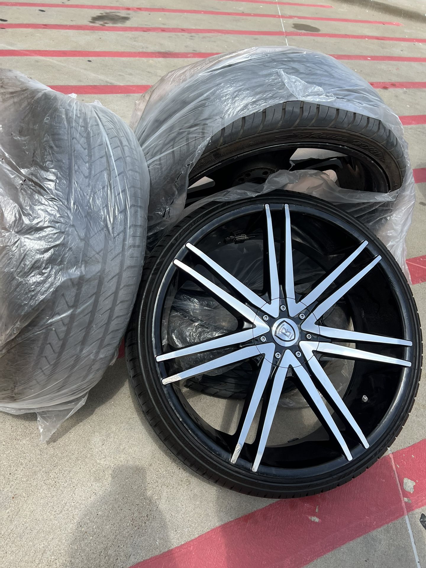 22 Inch BORGHINI WHEELS with Tires