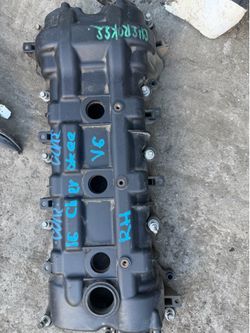 Valve cover for 2016 jeep Cherokee valve cover