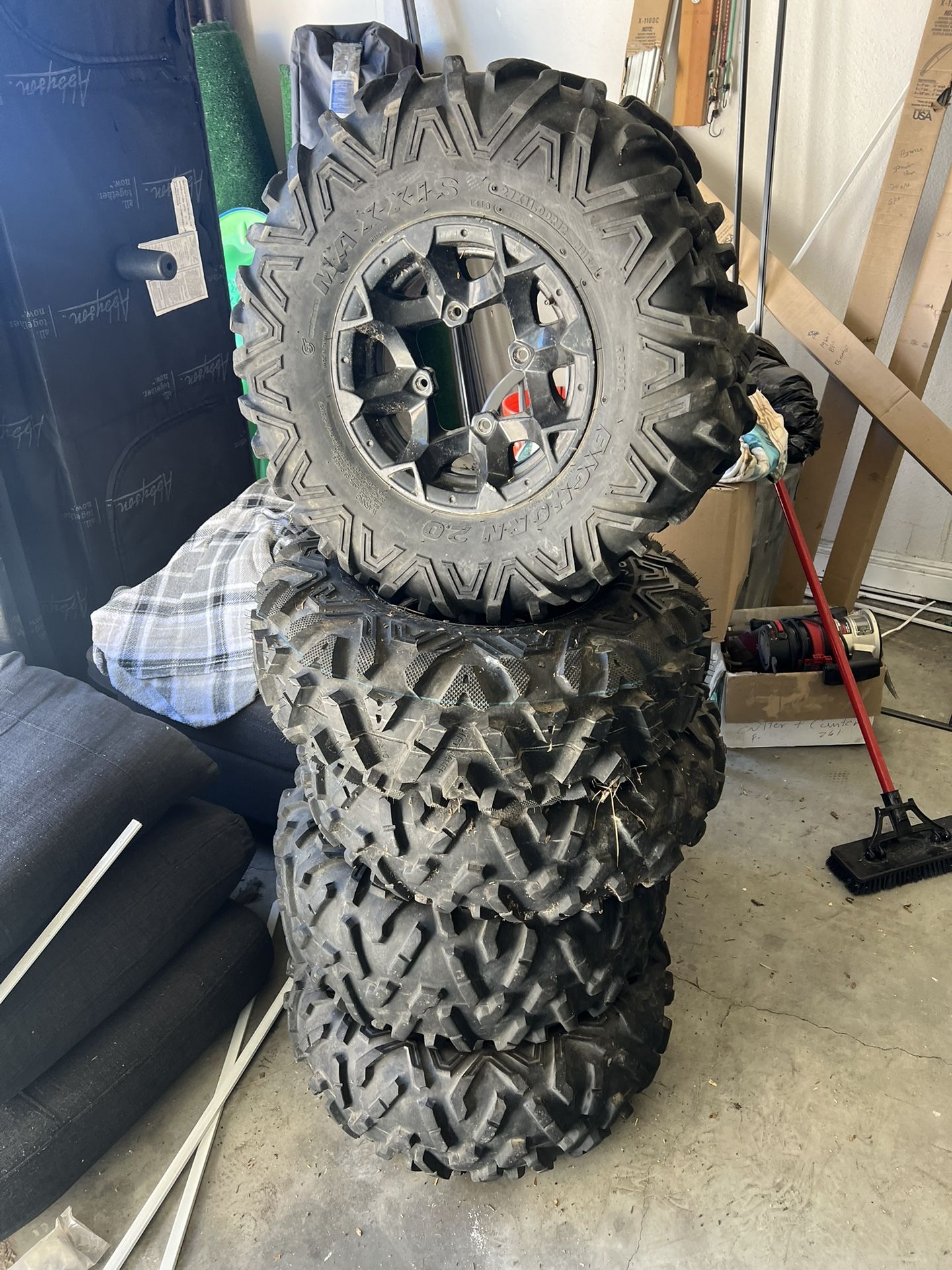 Side-By-Side Tires/Rims