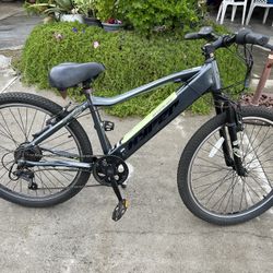 Hyper 26” E Bike 