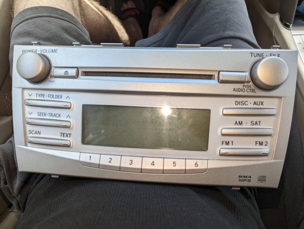 2011 Camry Stereo System