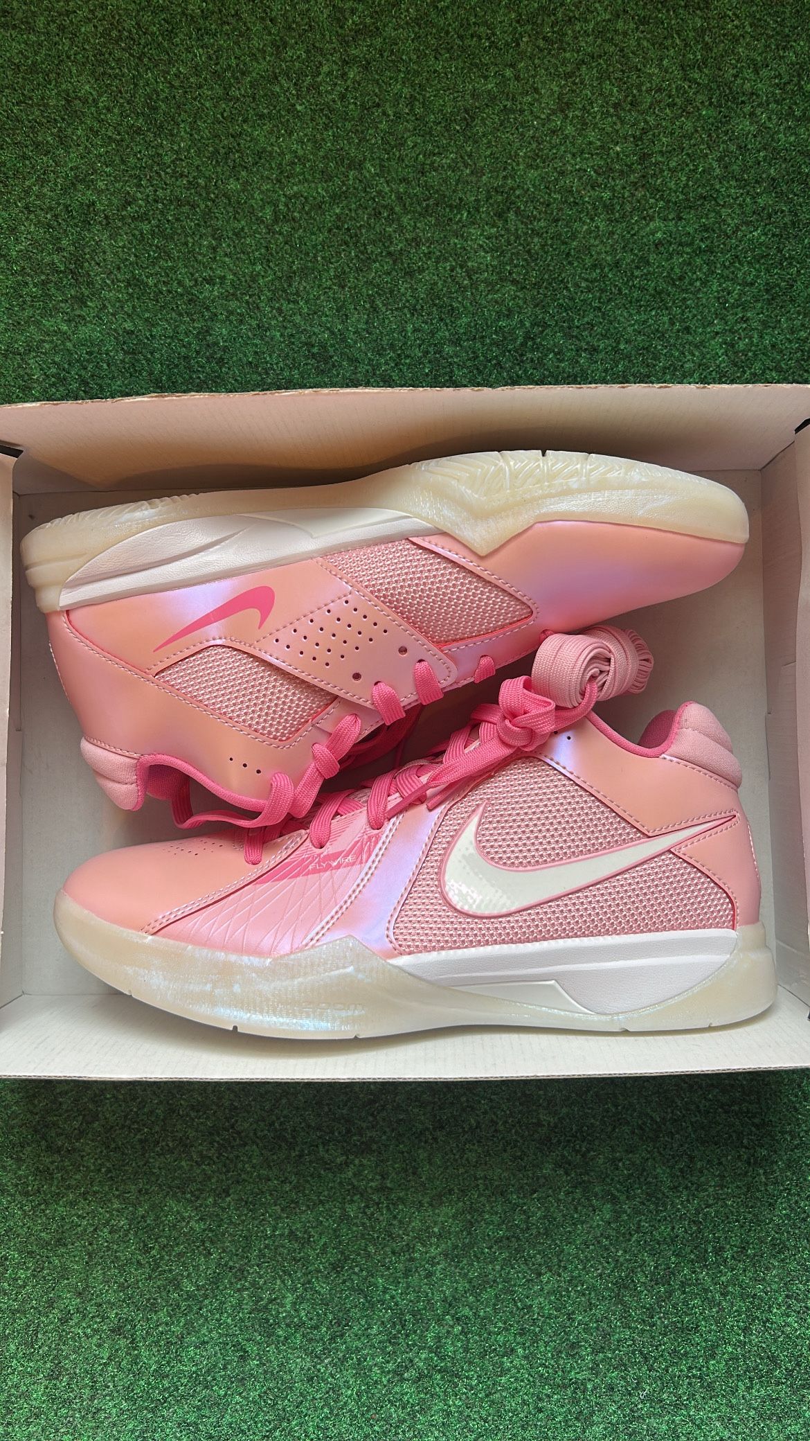 Nike Zoom KD III ‘Aunt Pearl’