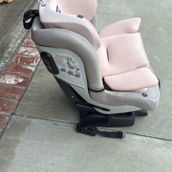 Peg Perego Car Seat. New In Box 