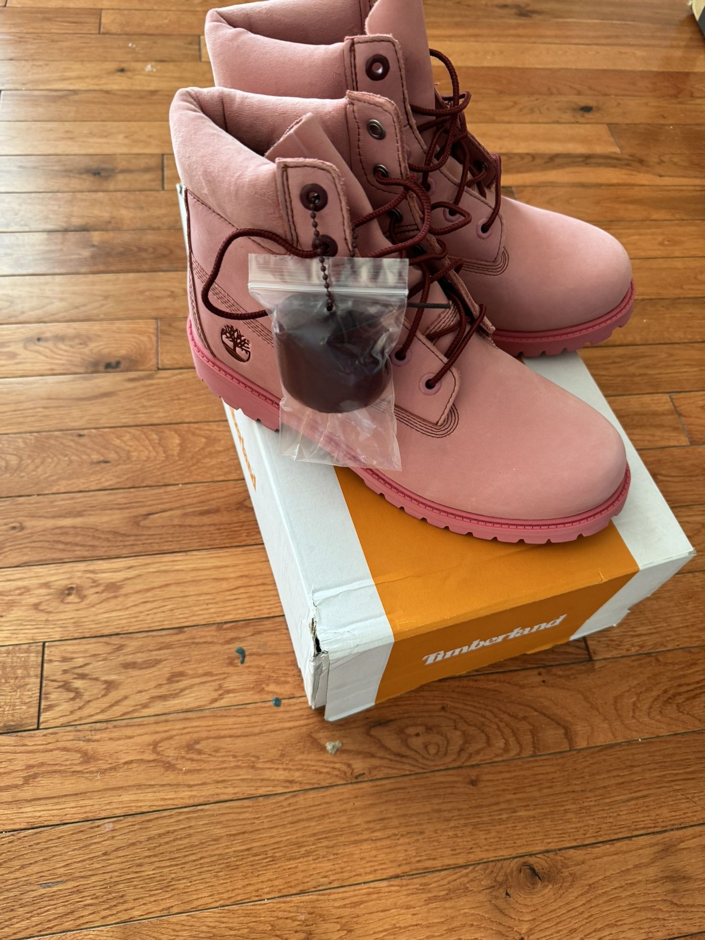 Brand new timberlands $100