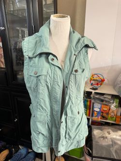 Eddie Bauer Women's Light Blue Sleeveless Travel Vest Size Large