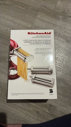New KitchenAid Pasta Roller and Cutter Set