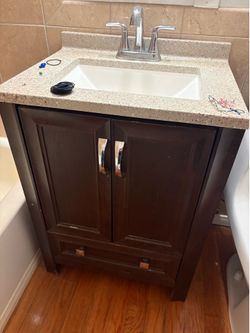 Bathroom vanity and mirror