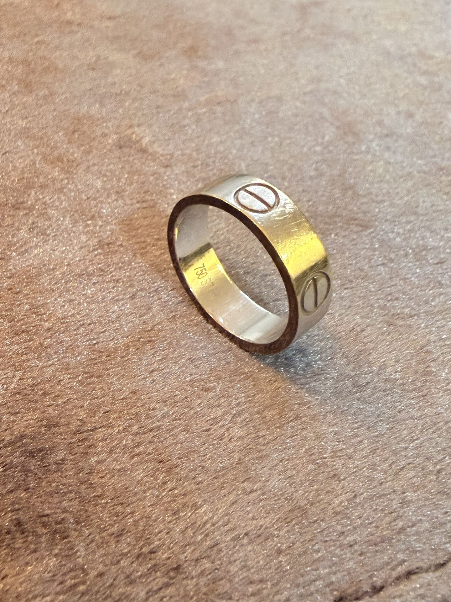18k Saudi Gold