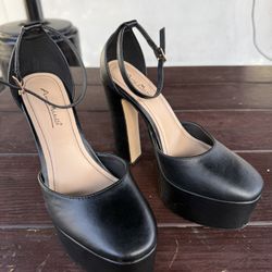 And Michelle Black Closed Toe Heel Platforms