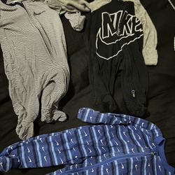 Baby clothes 
