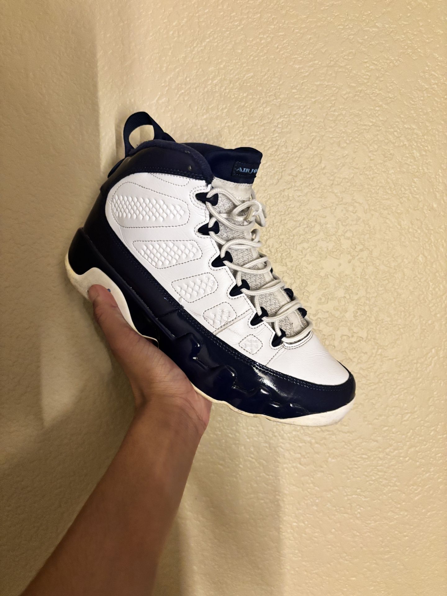 Air Jordan 9 Retro UNC