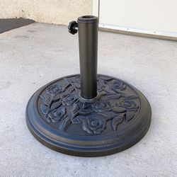 (NEW) $25 Lightweight Patio Umbrella Base 18” Round Base Stand Outdoor Garden Market, Weight 18 lbs