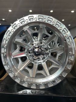 17x9 fuel off-road silver machined face 6x139.7 -12 offset