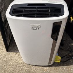 Pinguino by DeLonghi Portable Air Conditioning 