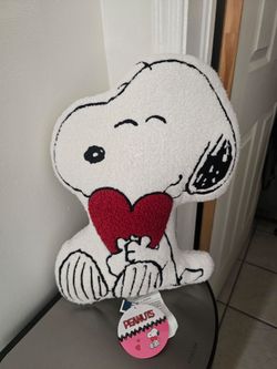 Brand New Peanuts Snoopy Valentines Decorative Pillow 15" x 17"