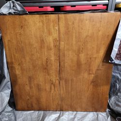 Extendable Kitchen Table Solid Wood In Very Good Condition $200 OBO