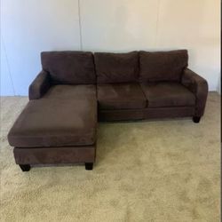Cindy Crawford Sectional  *Free Delivery*