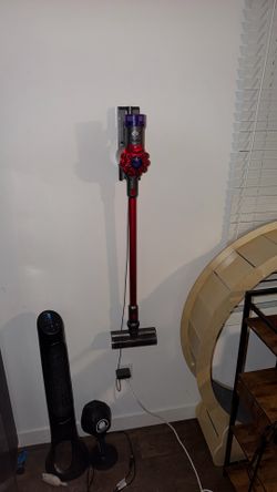 Dyson V8 cordless vacuum 