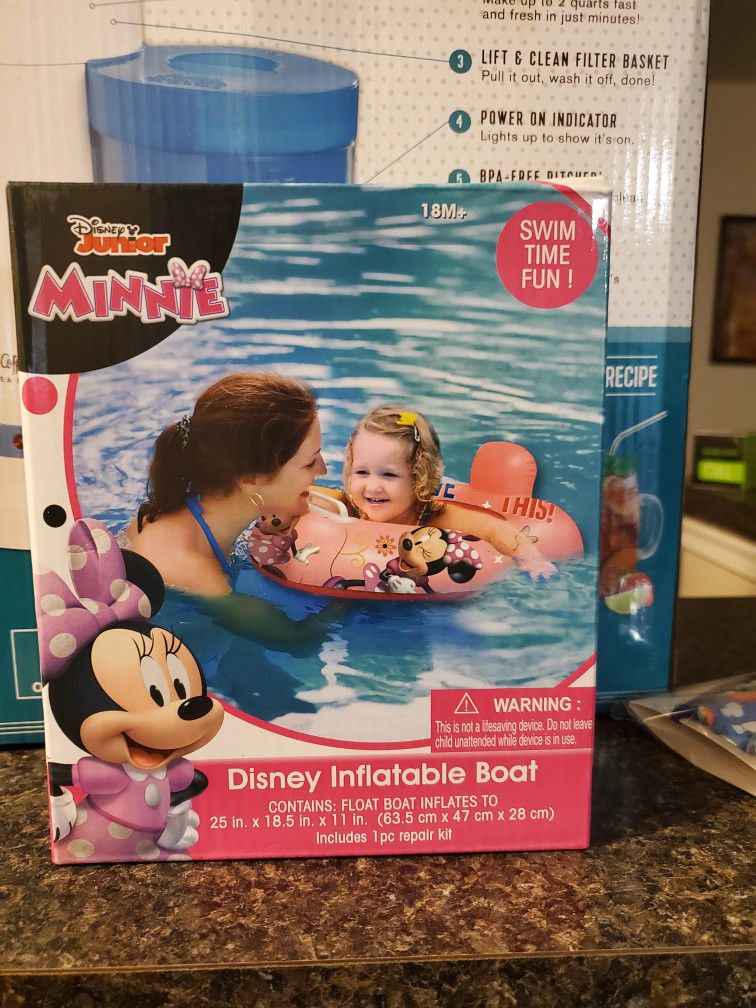 Photo Minnie mouse boat float