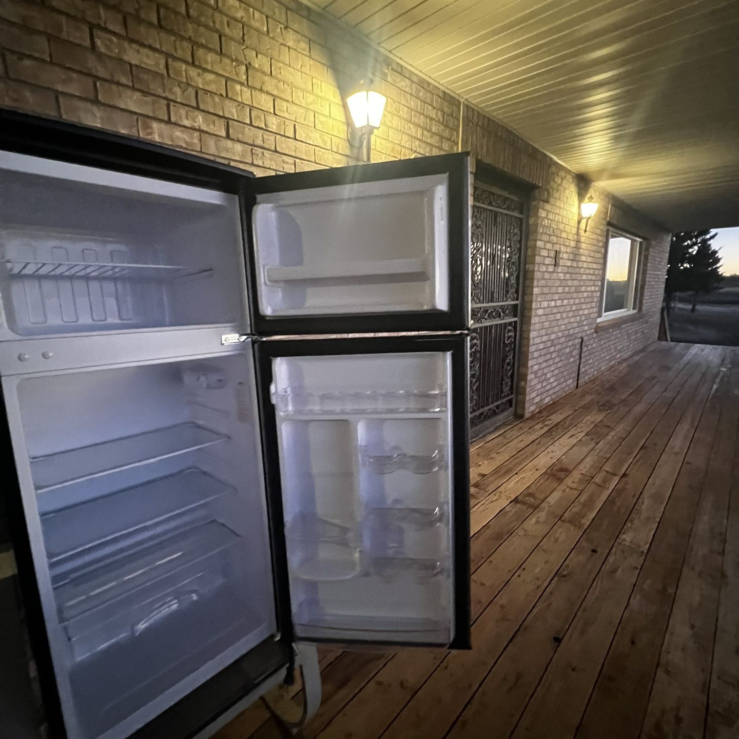 Refrigerador And Microwave Brand New