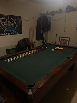 Brunswick billiards pool table