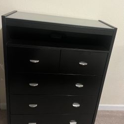 Selling Off Household Stuff