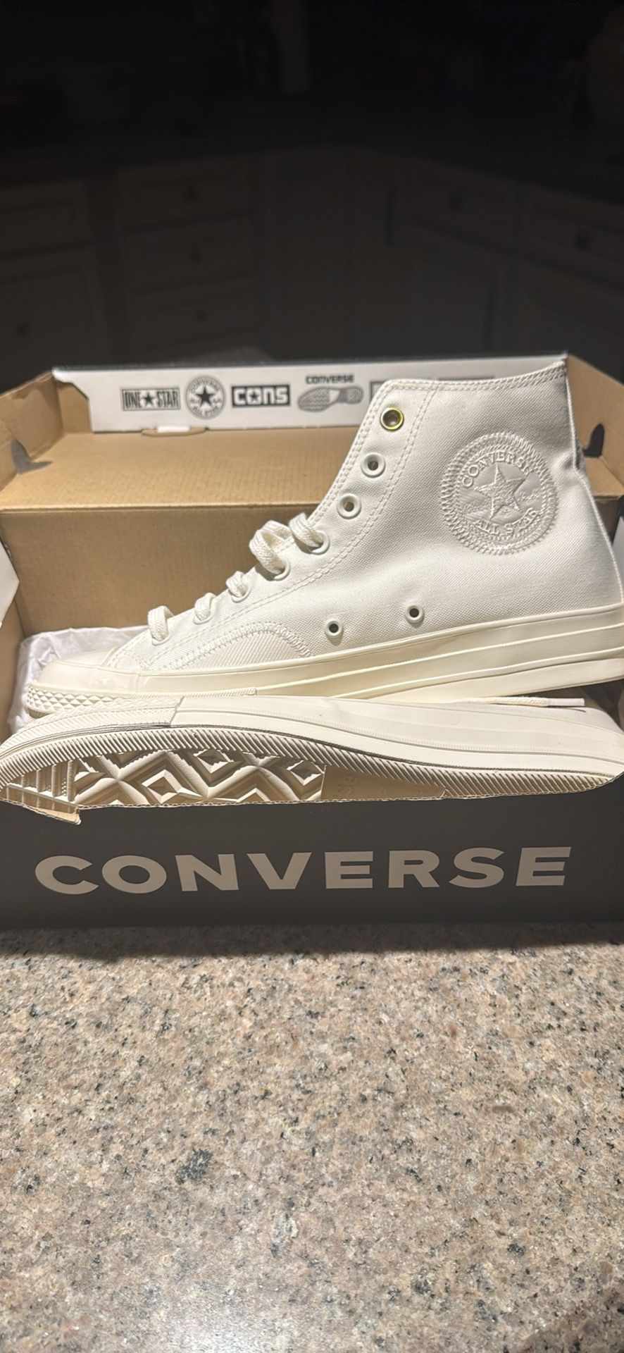 Brand New Beige Converse Chuck 70 Hi – Men’s Size 9.5