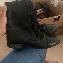 Steve Madden Combat Boots (size 8)