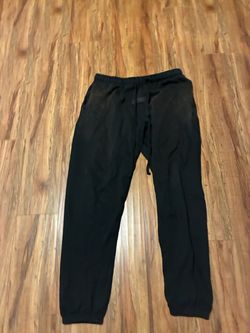 Black essential sweats size xl