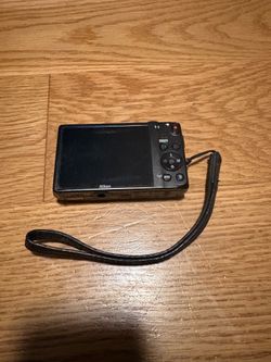 Nikon Coolpix S6800