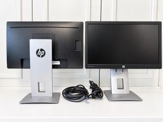 2 HP EliteDisplay E202 Monitors