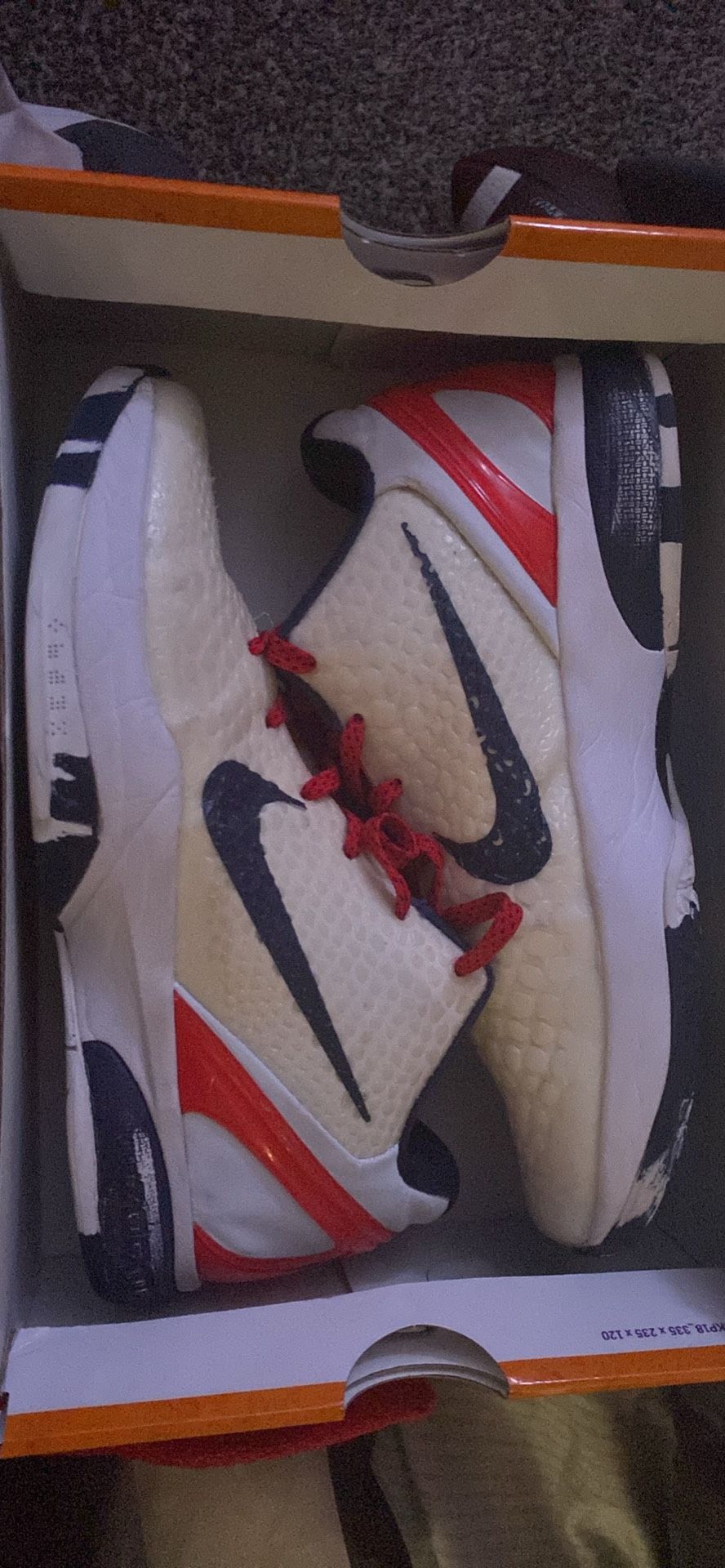 Player Exclusive Team USA Kobe 6’s