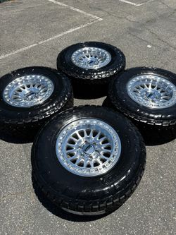 KMC KM552 IMS 6x135 Wheels with 33” Nitto Recon Grappler All-Terrain Tires Machined