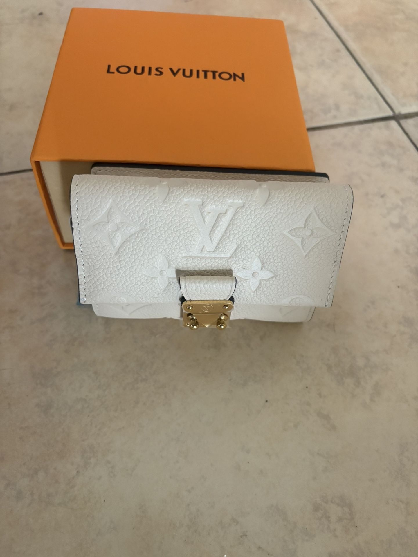 Louis Women’s Wallet