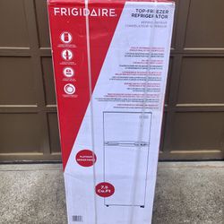 Frigidaire 7.5 Cu. ft. Refrigerator, Platinum Series, Stainless