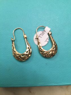 Gold plated earrings